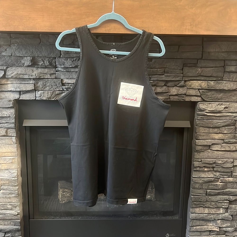 Diamond supply tank top